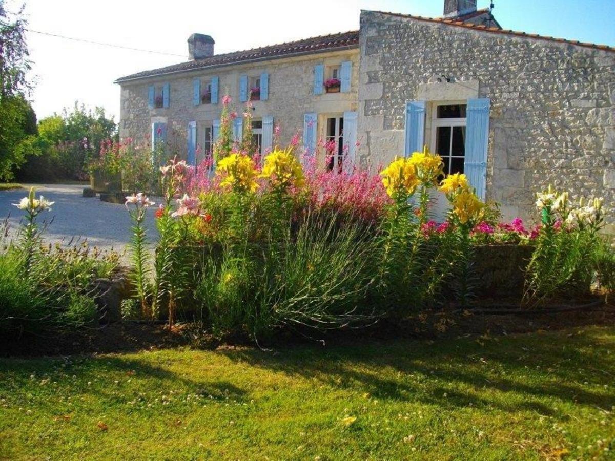 Chambres D'Hotes Domaine Le Fragnaud Saint-Porchaire Экстерьер фото